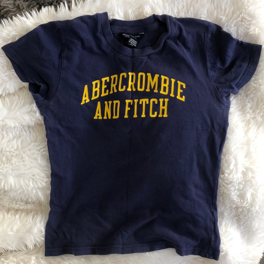 Vintage Abercrombie & Fitch Tee Peanut Size Medium